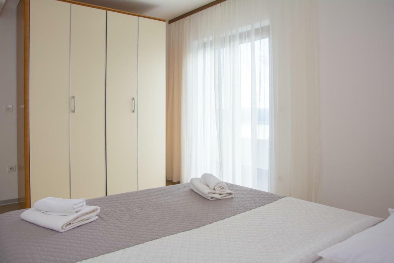 Bella Vista Apartments 茨里克韦尼察 外观 照片